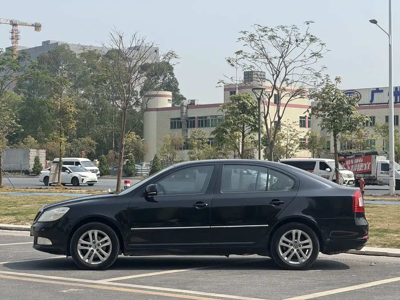 Škoda Octavia 2013 1.8TSI DSG Prestige Edition фото 2