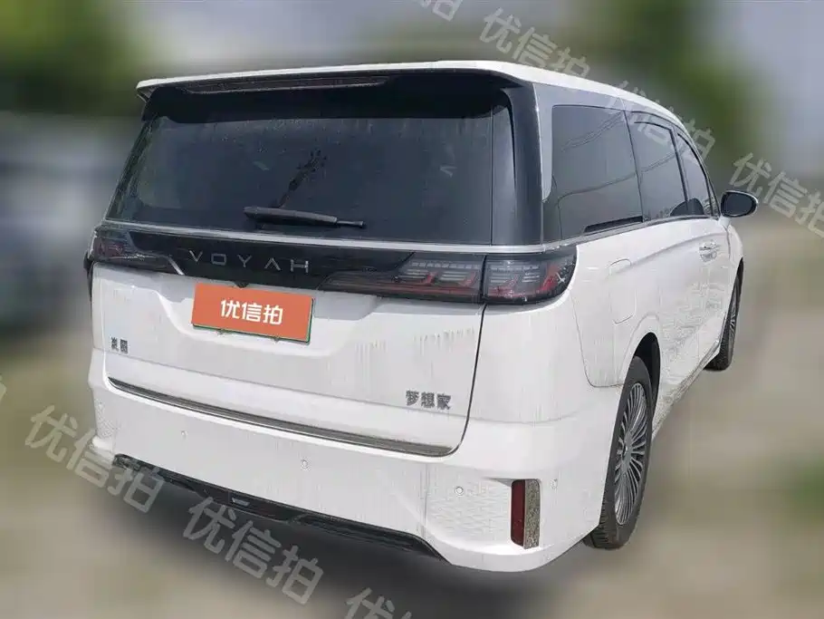 Voyah Auto Voyah Dreamer 2025 PHEV AWD Flagship Kunpeng Edition фото 3