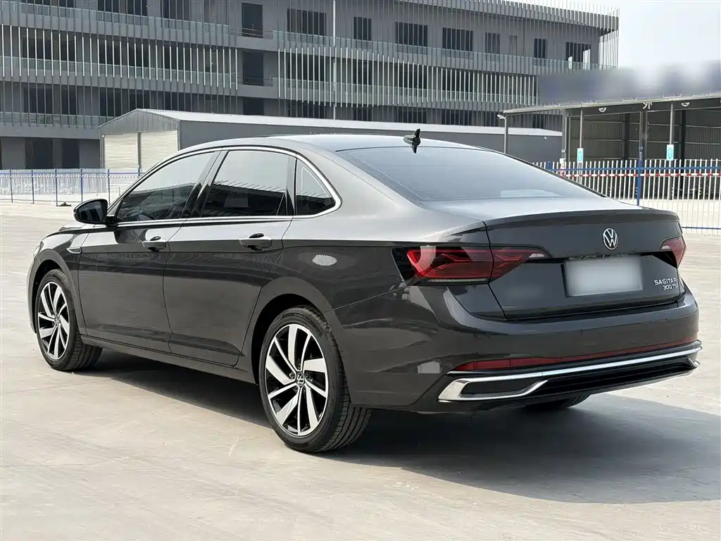Volkswagen Sagitar 2023 300TSI DSG Surpassing Edition фото 25