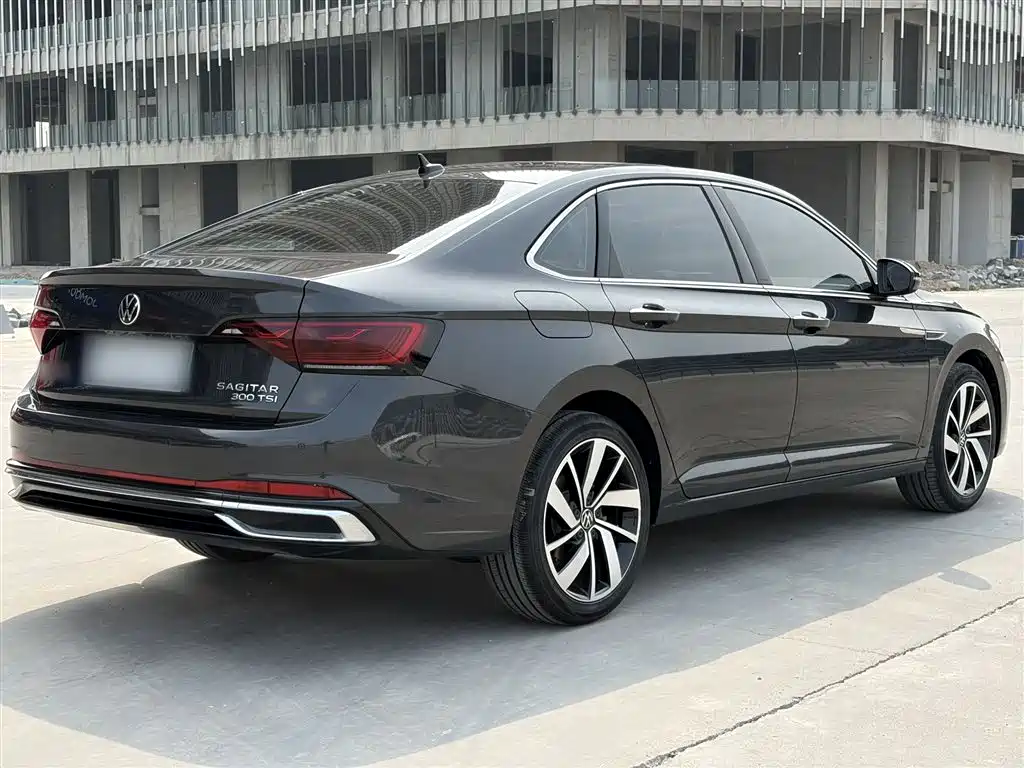 Volkswagen Sagitar 2023 300TSI DSG Surpassing Edition фото 24