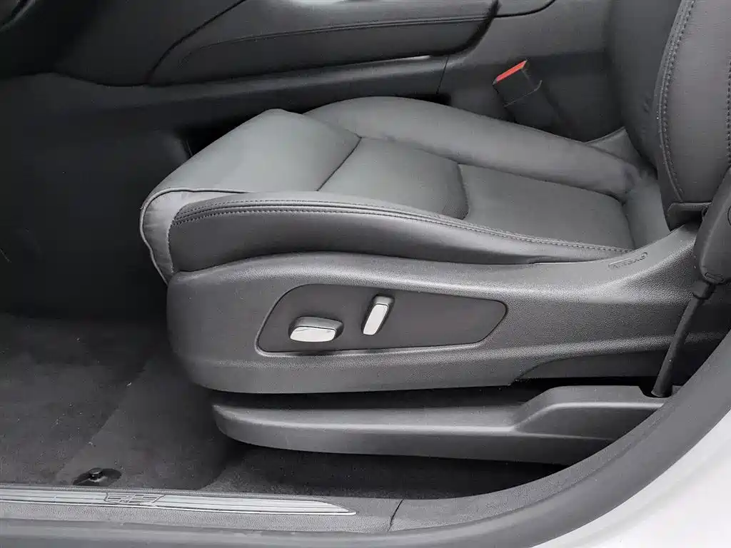 Cadillac XT5 2018 25T Luxury фото 20