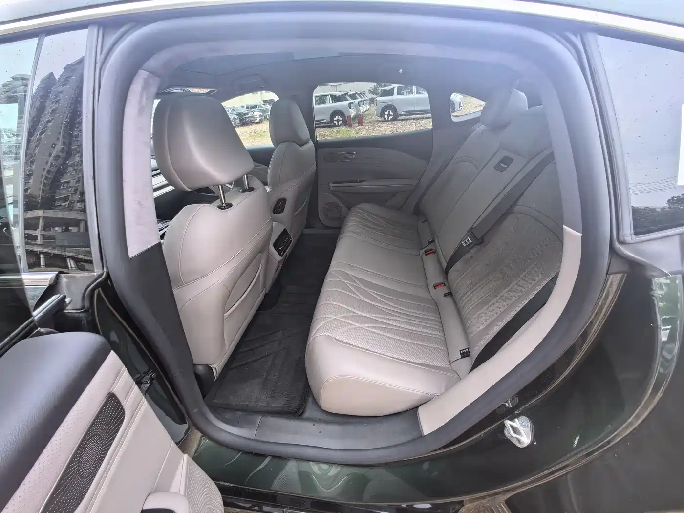 Geely Galaxy Galaxy Xingyao 8 2025 130km EM-P Explorer Edition фото 11