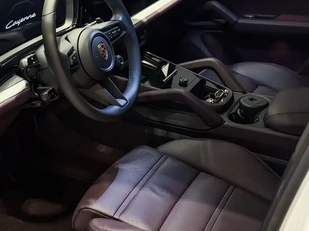Porsche Cayenne 2024 Cayenne 3.0T фото 8