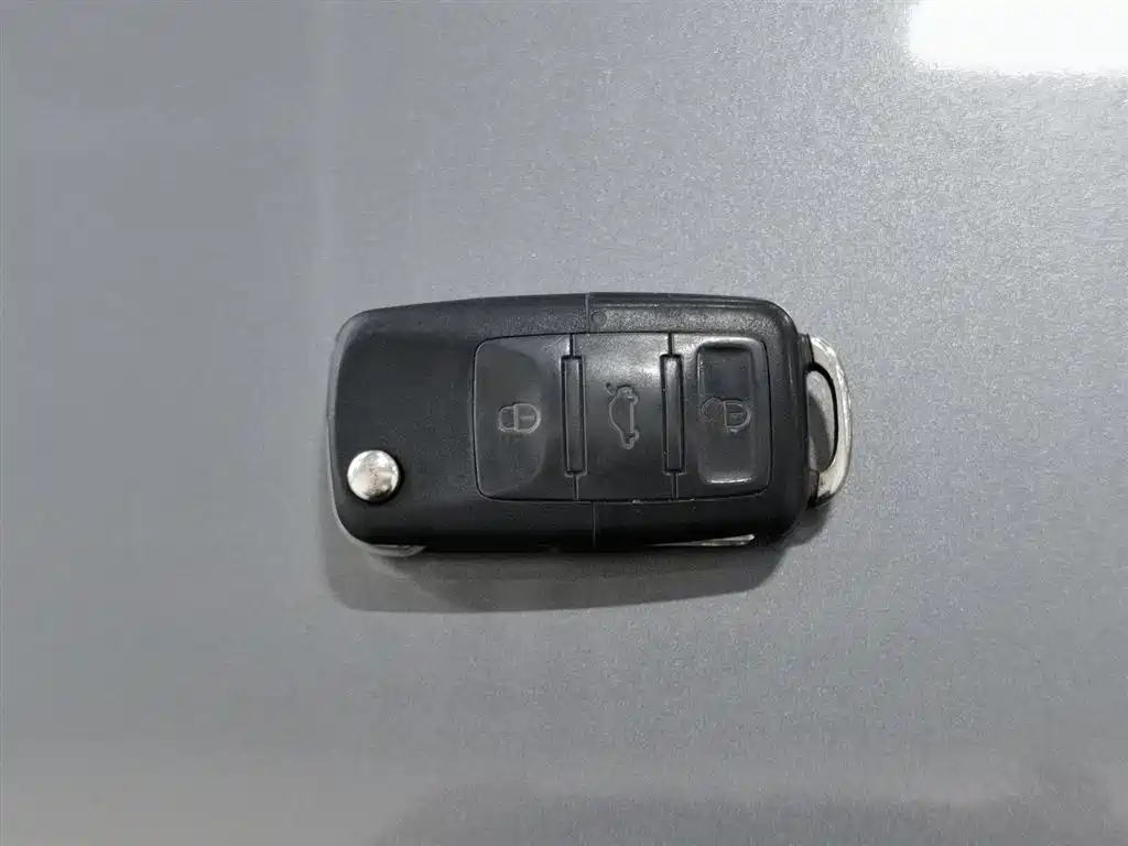 Volkswagen Golf 2011 Model 1.6 Automatic Fashion фото 19
