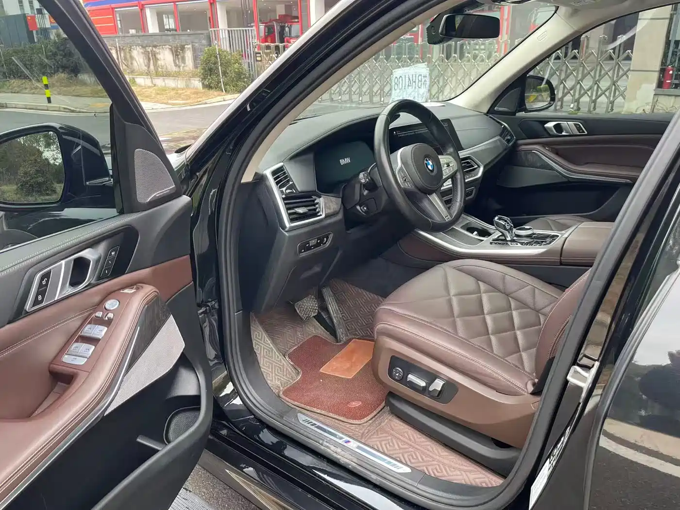BMW X5 2023 xDrive 30Li Premium M Sport Package фото 7