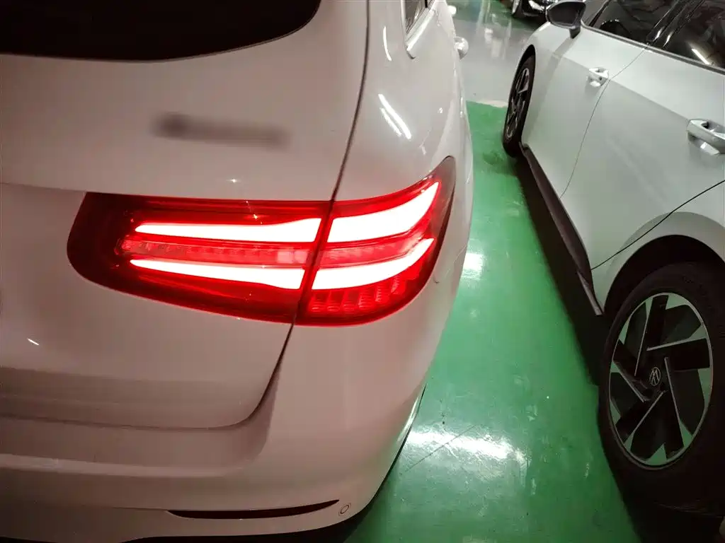 Mercedes-Benz GLC 2018 GLC 260 4MATIC Dynamic фото 8