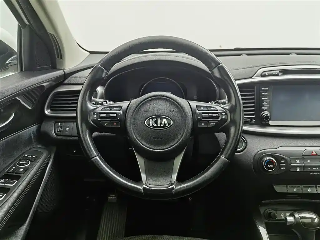 Kia Sorento 2015 Sorento L 2.4L Gasoline 4WD Elite 5-seater China IV фото 11