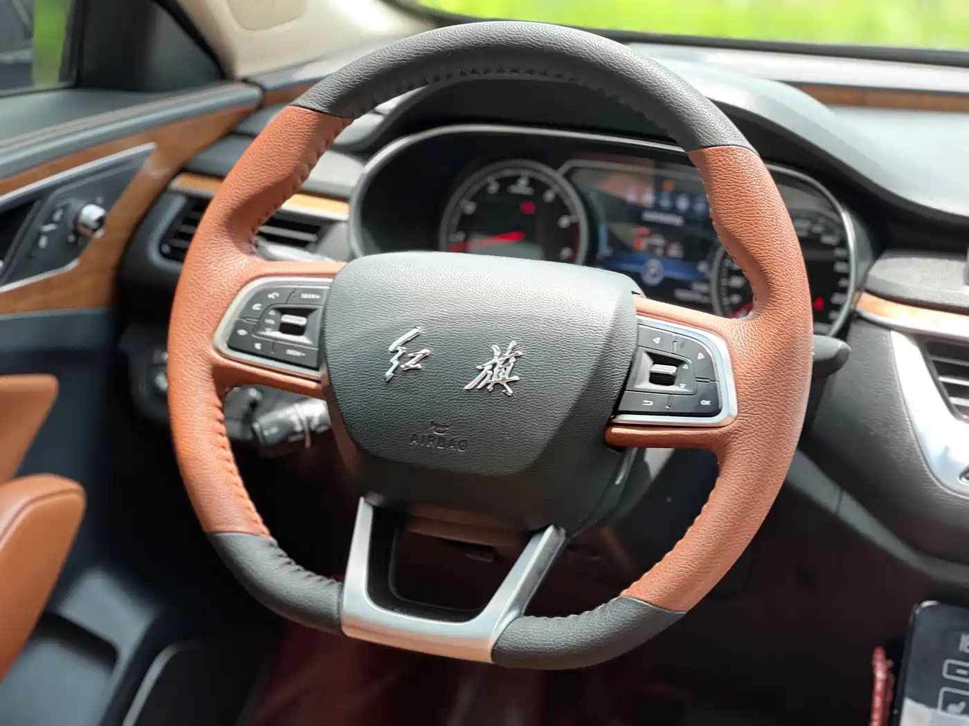 Hongqi H5 2018 Model 30TD Smart Connect Royal 60th Anniversary Edition фото 11