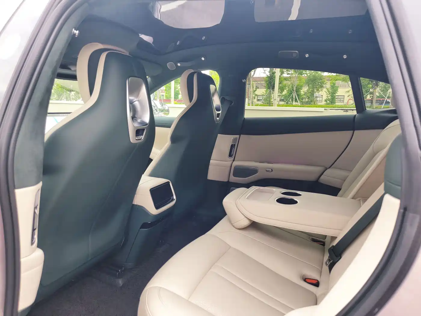 Xiaomi Auto Xiaomi YU7 2025 Ultra Long Range High Performance AWD Max Edition фото 5