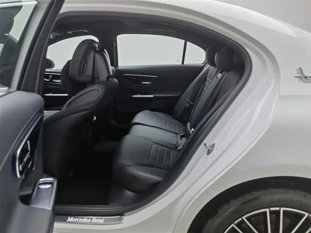 Mercedes-Benz C-Class 2023 Facelift C 260 L Sport Edition фото 15