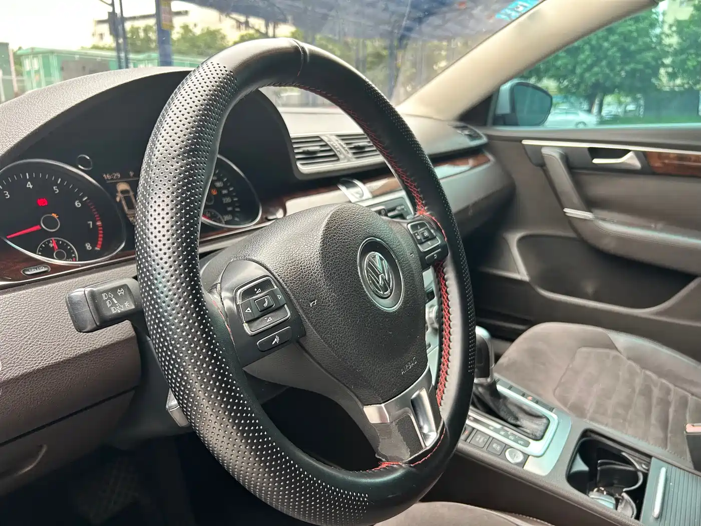 Volkswagen Magotan (Import) 2012 Wagon 2.0TSI Comfort фото 14
