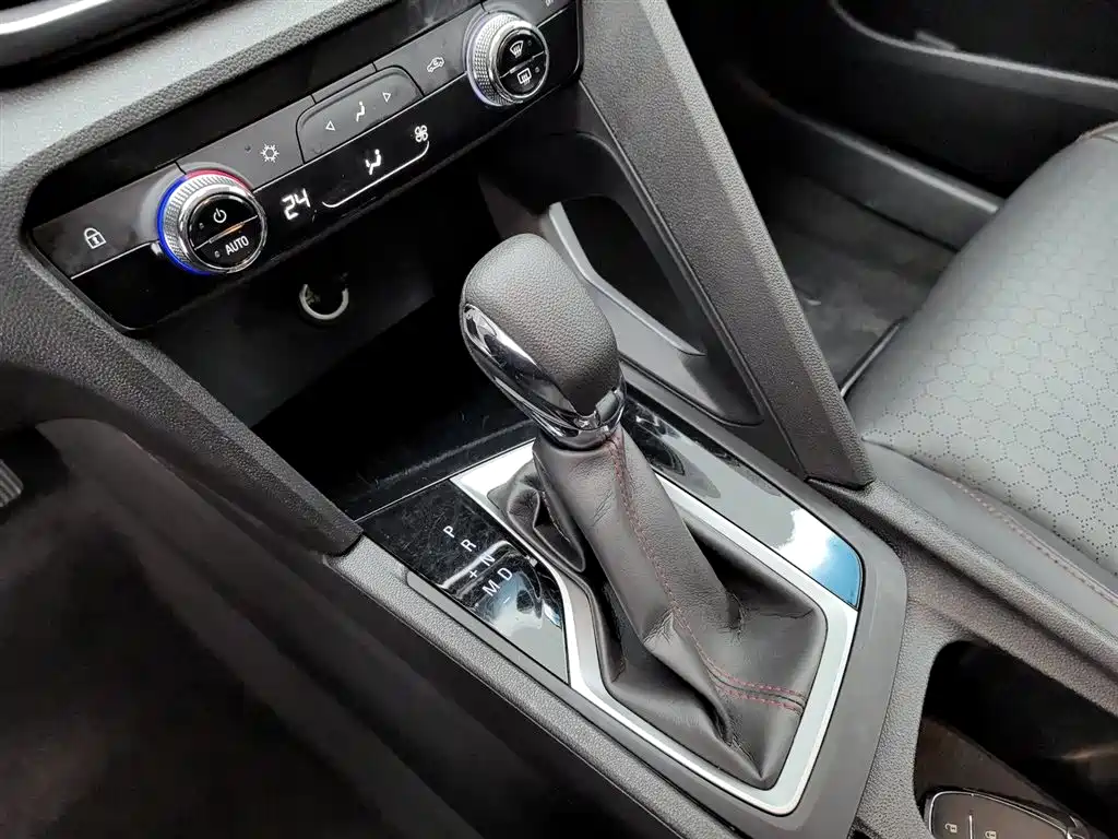 Chevrolet Volando 2020 Mild Hybrid Redline 530T Automatic Premium Edition (5+2 seater) фото 13
