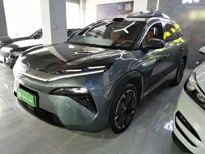 BYD Tang L