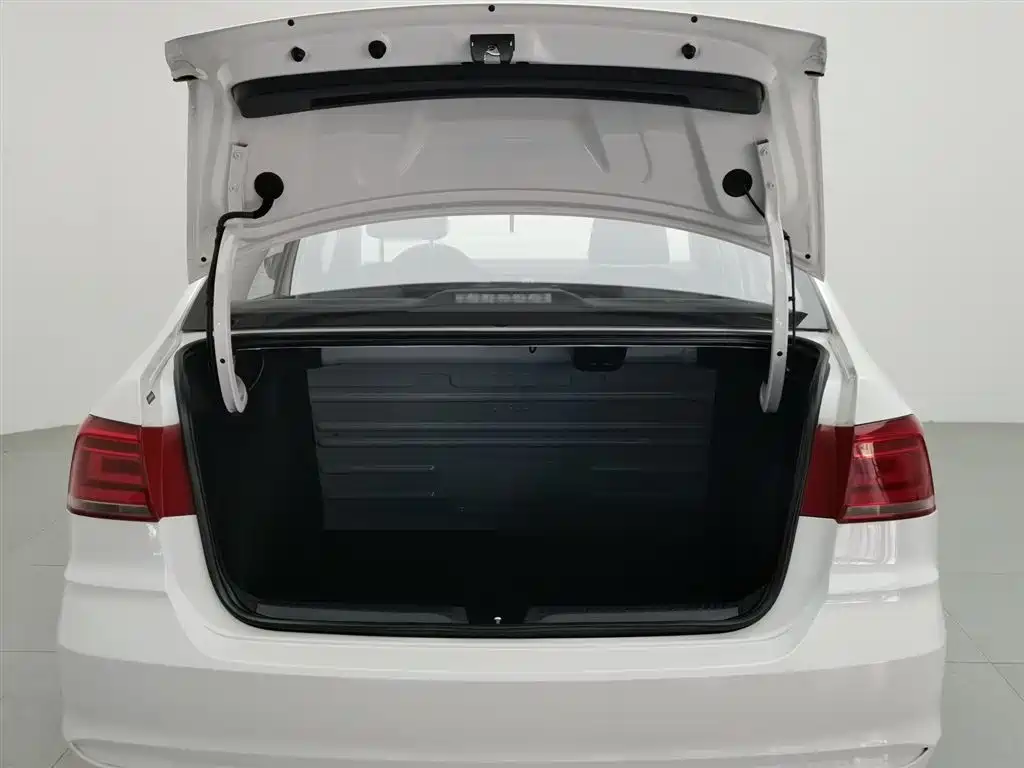Volkswagen Santana 2021 1.5L Manual Trend Edition фото 16