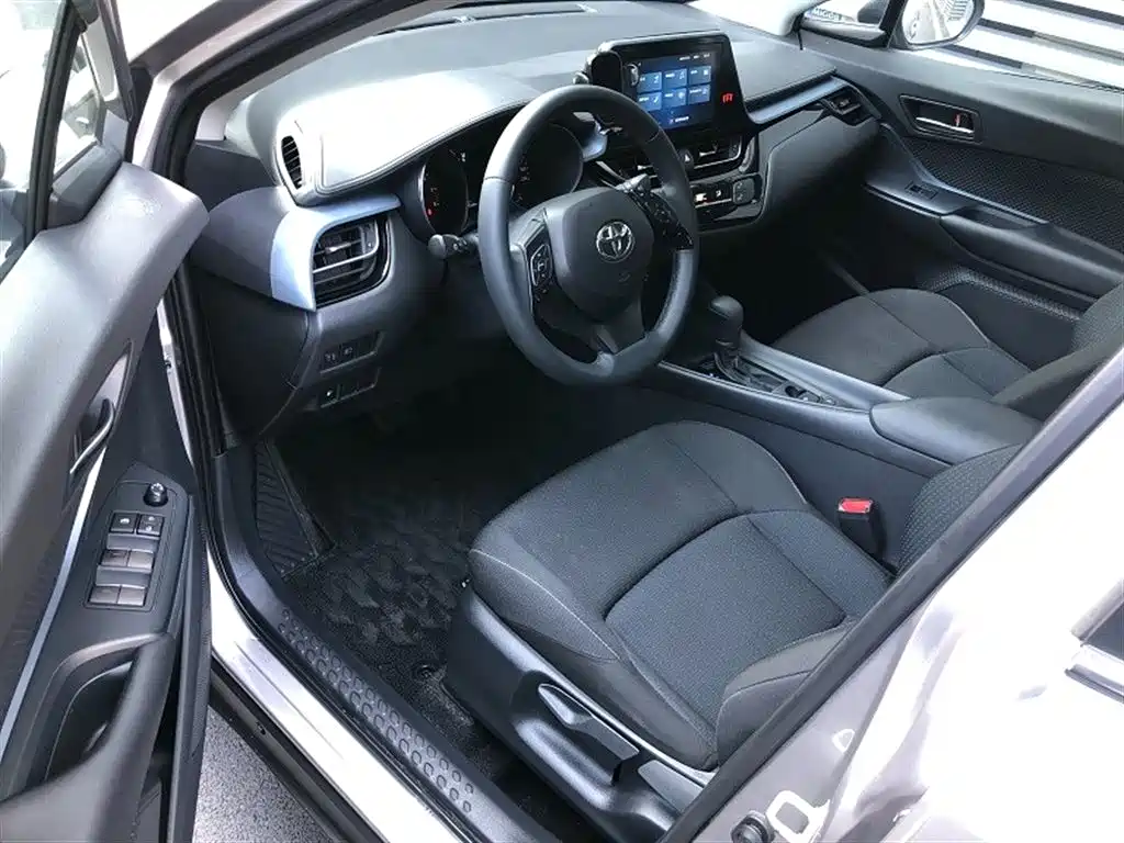 Toyota IZOA 2021 2.0L Yixiang Edition фото 7