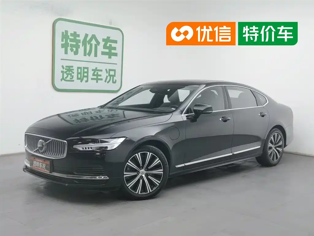Volvo S90 Plug-in Hybrid 2022 T8 Recharge Plug-in Hybrid Momentum Luxury Edition
