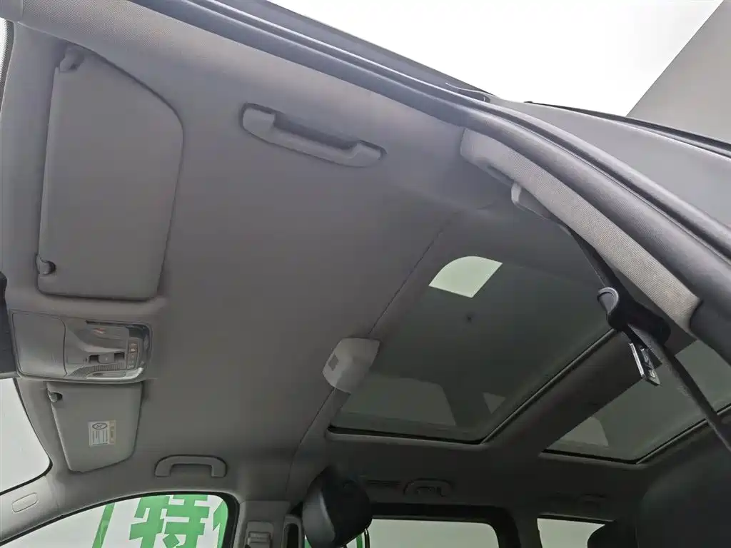 Mercedes-Benz V-Class 2018 V 260 Navigator Edition China VI фото 14