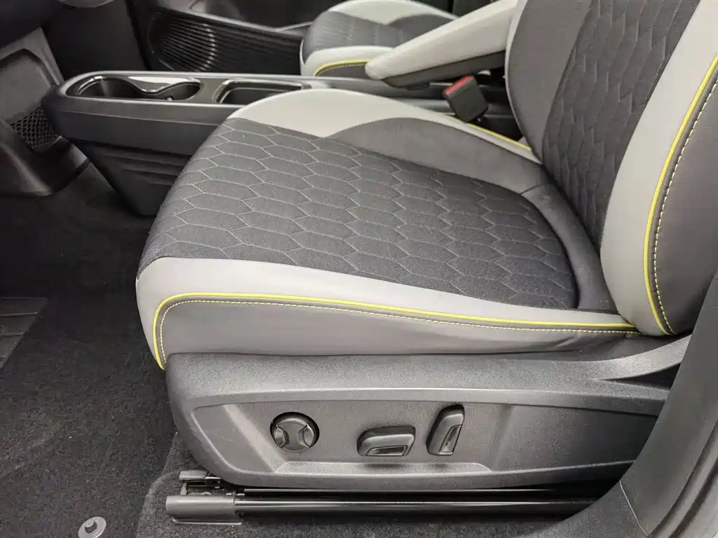 Volkswagen ID.3 2023 Ultimate Smart Edition фото 20