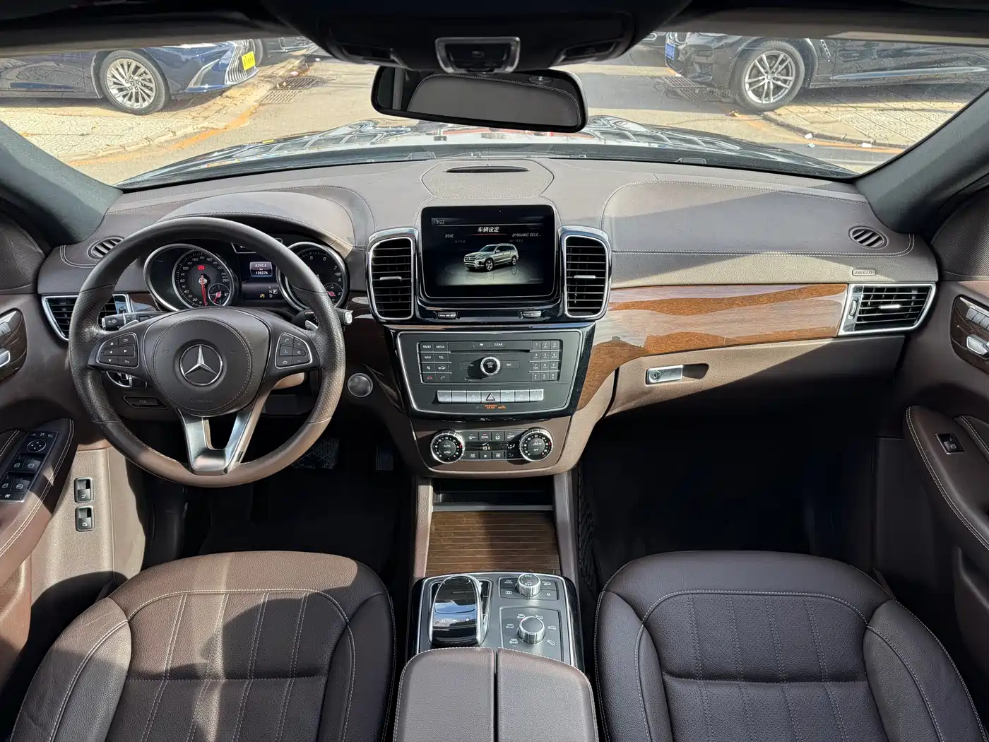 Mercedes-Benz GLS 2017 GLS 400 4MATIC Dynamic фото 7