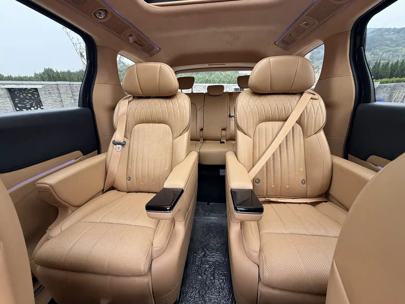 Voyah Auto Voyah Dreamer 2025 PHEV AWD Flagship Kunpeng Edition фото 13