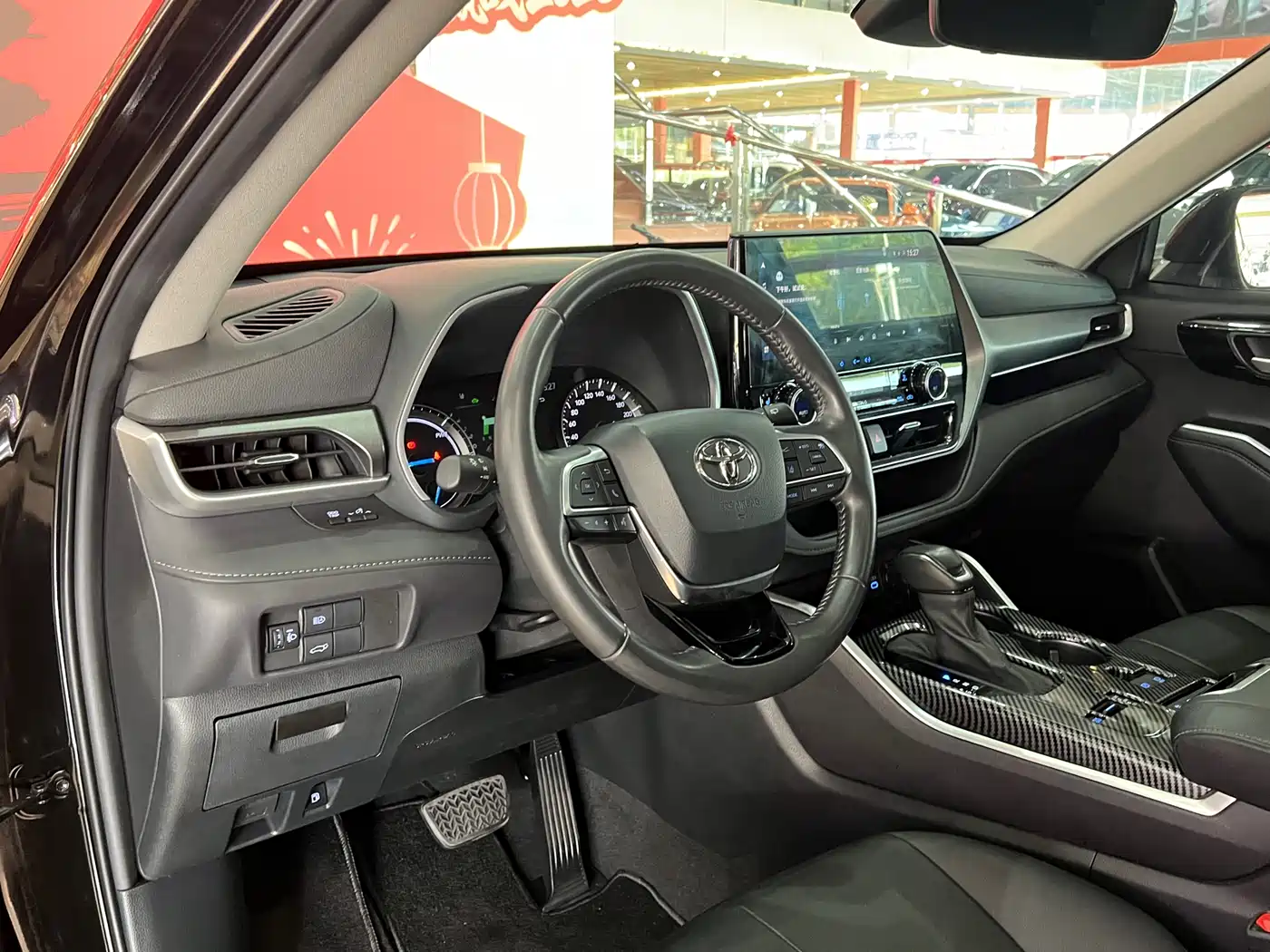 Toyota Highlander 2022 Model Dual Engine 2.5L 4WD Premium Edition 7-Seater фото 5
