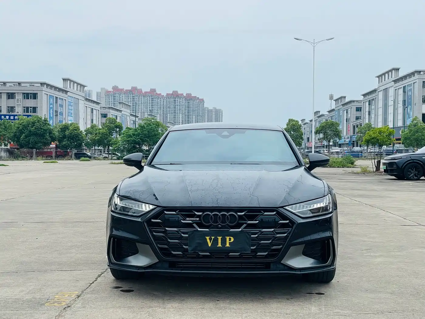 Audi A7L 2025 Model Year 45 TFSI quattro Black Knight Edition фото 2