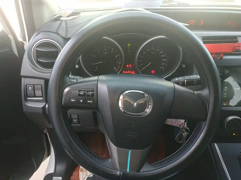 Mazda Mazda5 2014 2013 2.0L Automatic Luxury