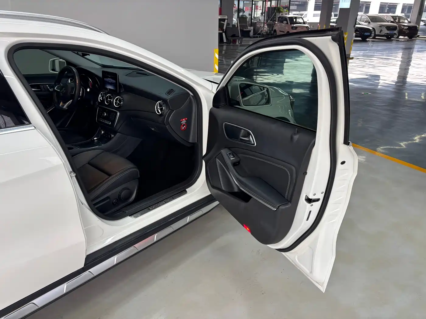 Mercedes-Benz GLA 2019 GLA 200 Dynamic фото 13
