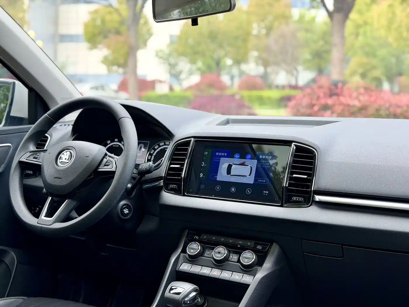 Škoda Karoq 2019 TSI280 Smart Drive Luxury Edition China VI фото 8