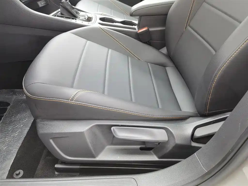 Volkswagen Bora 2023 200TSI DSG Yuexing Edition фото 20