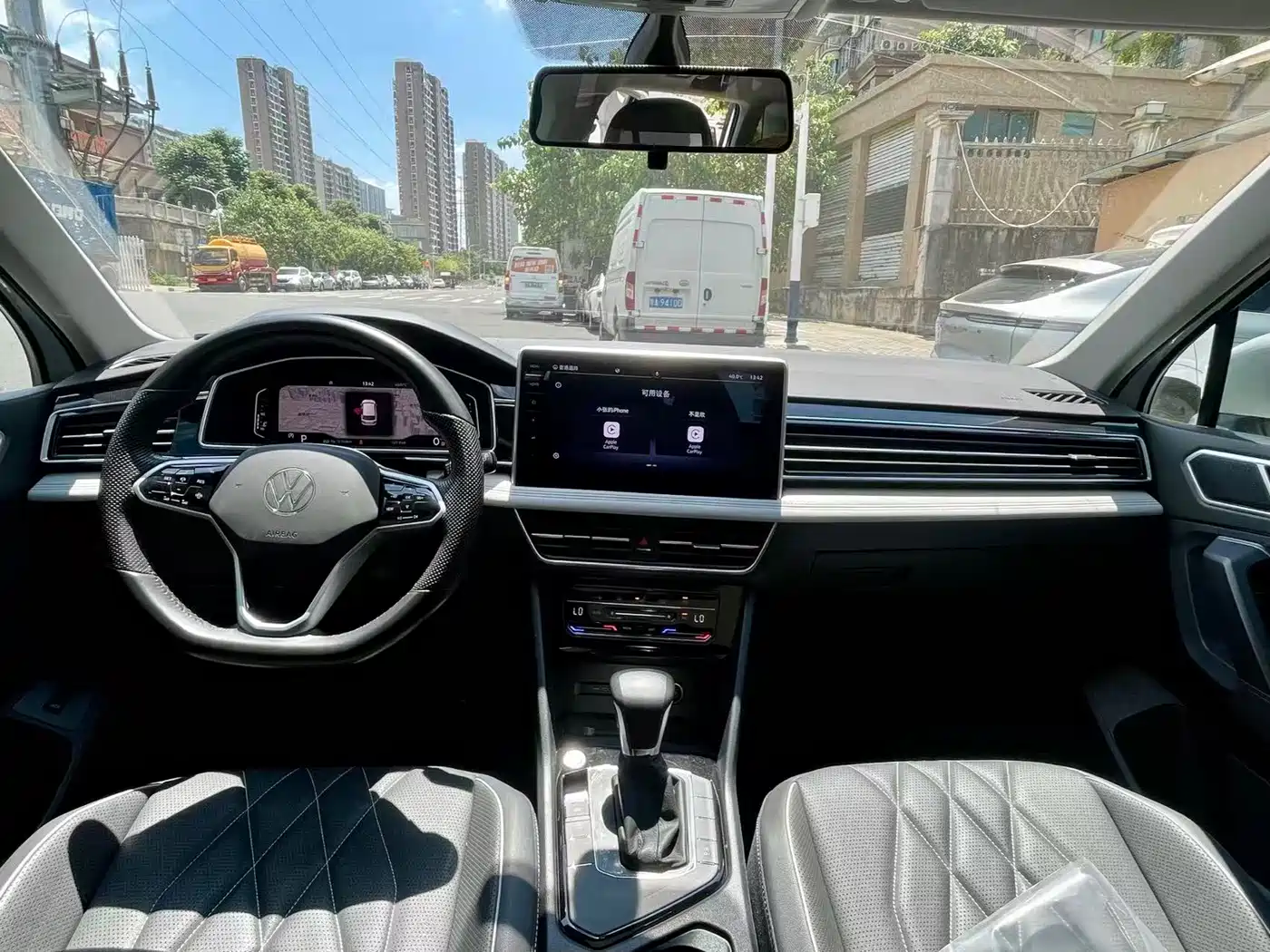 Volkswagen Tiguan L 2022 330TSI Automatic 2WD Smart Edition фото 6