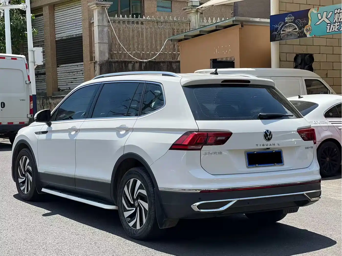 Volkswagen Tiguan L 2022 330TSI Automatic 2WD Smart Edition фото 7