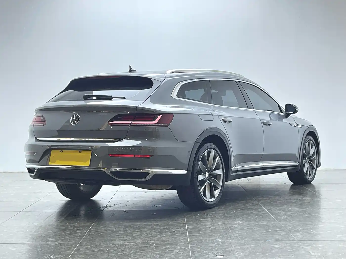 Volkswagen FAW-Volkswagen CC 2024 Shooting Brake 380TSI Hunter Edition фото 3