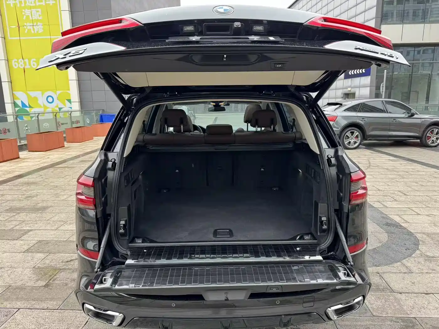 BMW X5 (Import) 2020 xDrive40i M Sport Package фото 37
