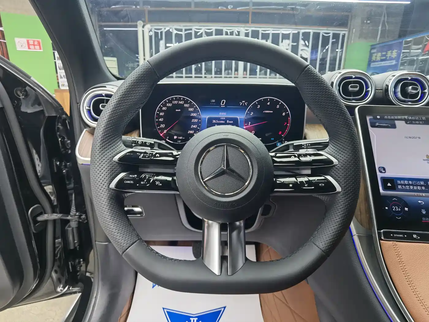 Mercedes-Benz GLC 2023 Facelift GLC 300 L 4MATIC Sport 7-Seater фото 10