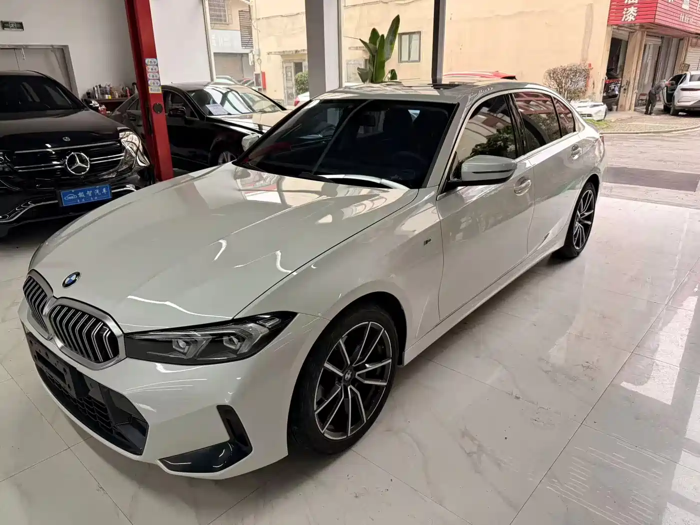 BMW 3 Series 2023 320Li M Sport Package фото 2