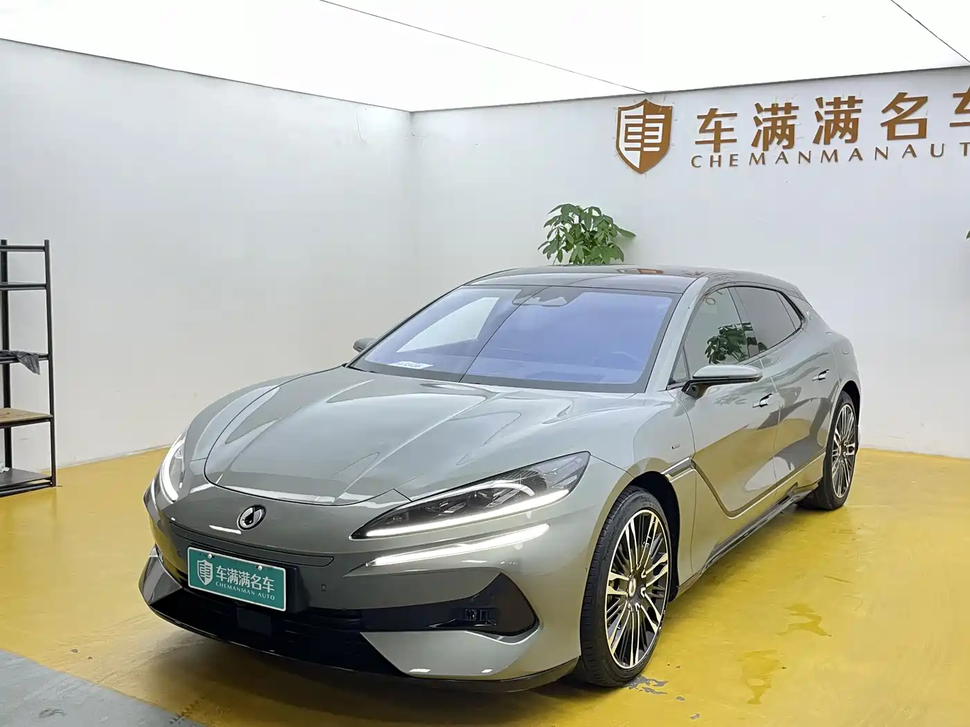 Denza Z9GT 2024 1100 AWD Ultra Launch Edition