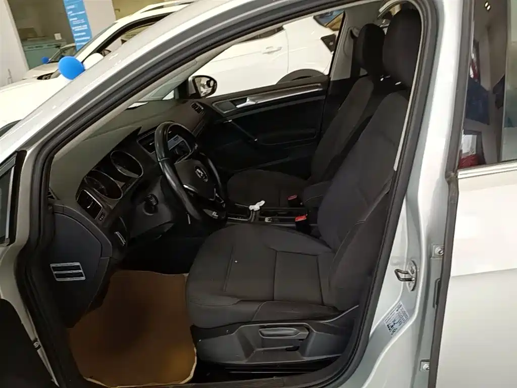 Volkswagen Golf 2015 1.4TSI Automatic Comfort фото 15