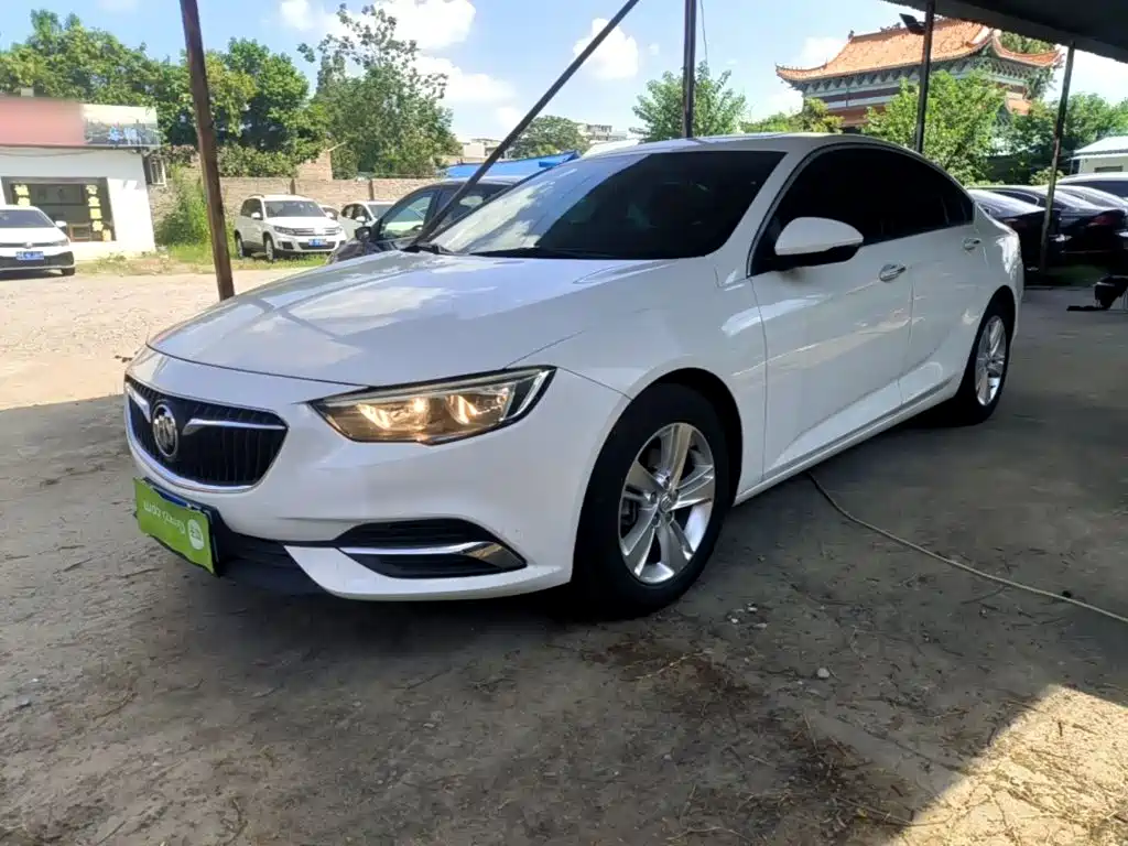 Фото 2 - Buick Regal