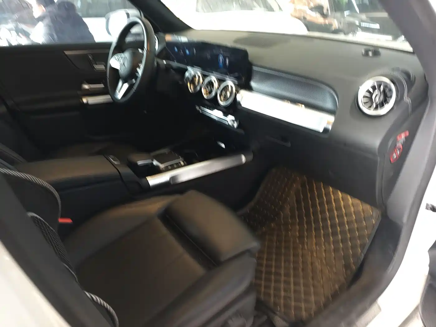 Mercedes-Benz GLB 2021 GLB 200 Dynamic фото 7
