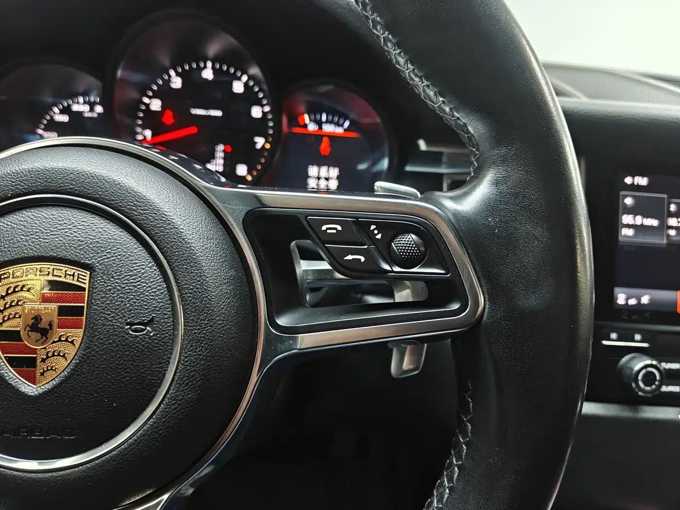 Porsche Macan 2017 Macan 2.0T фото 11