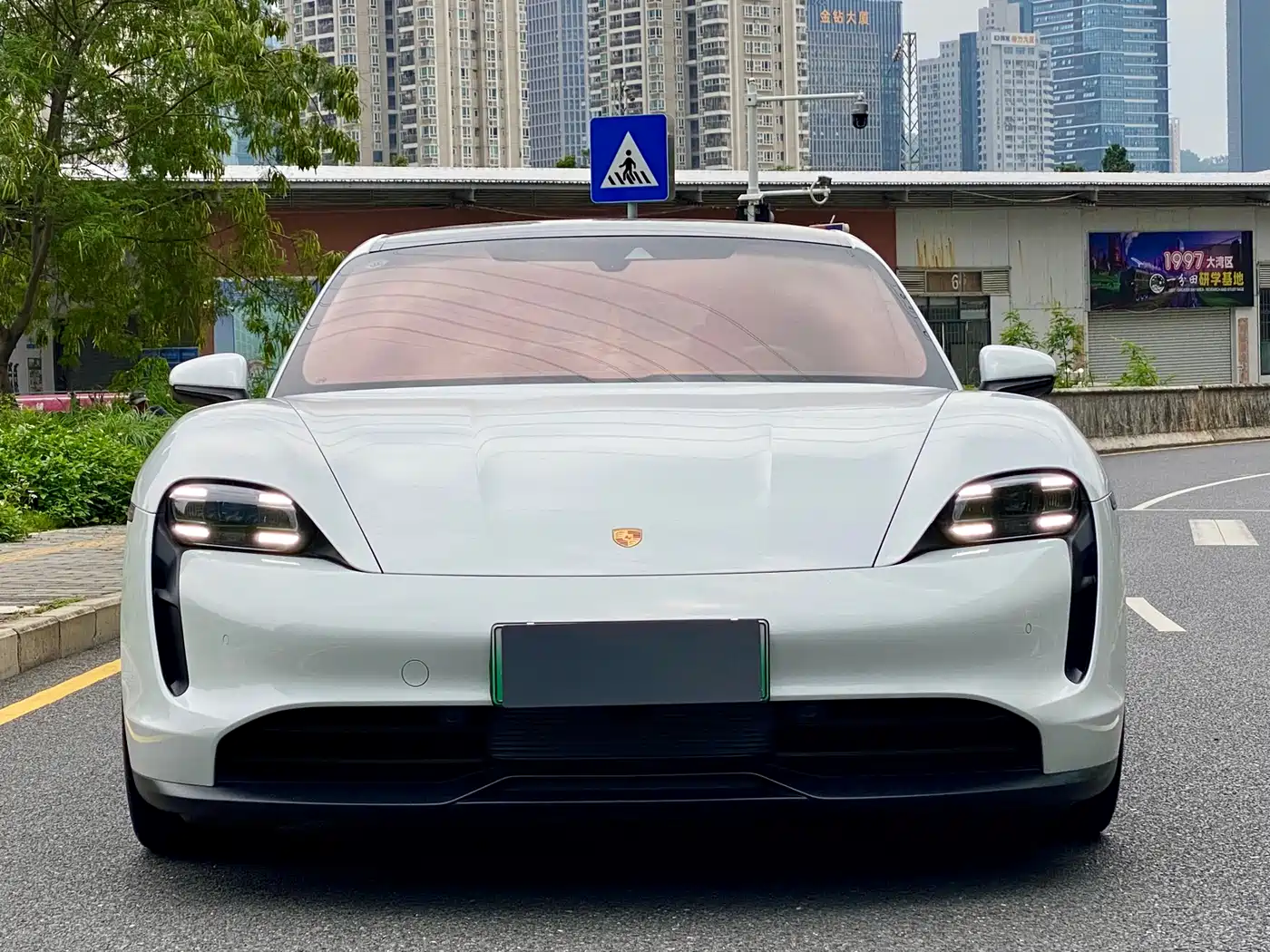Porsche Taycan 2019 Taycan 4S фото 2