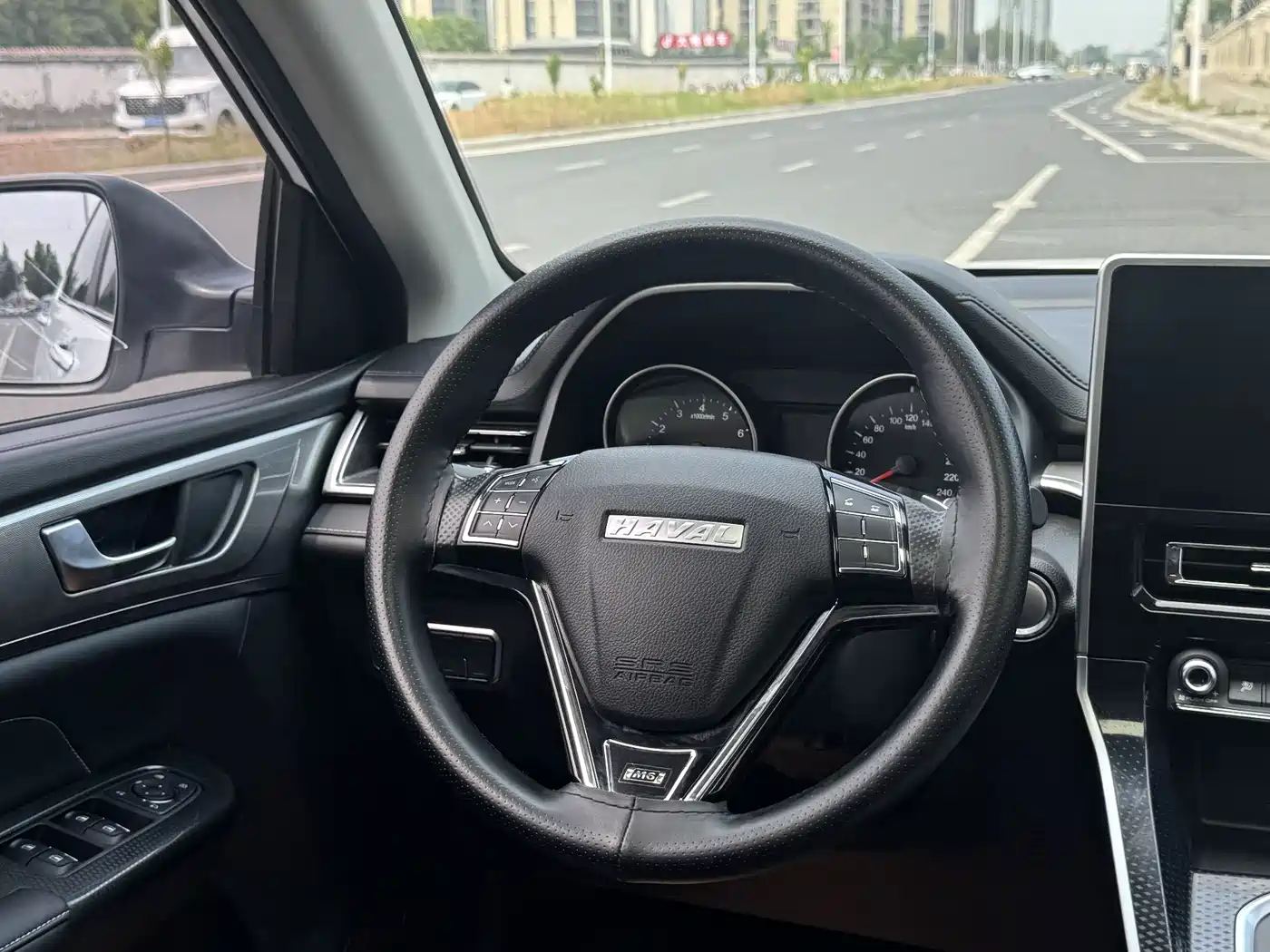 Haval M6 2021 PLUS 1.5T DCT Comfort фото 8