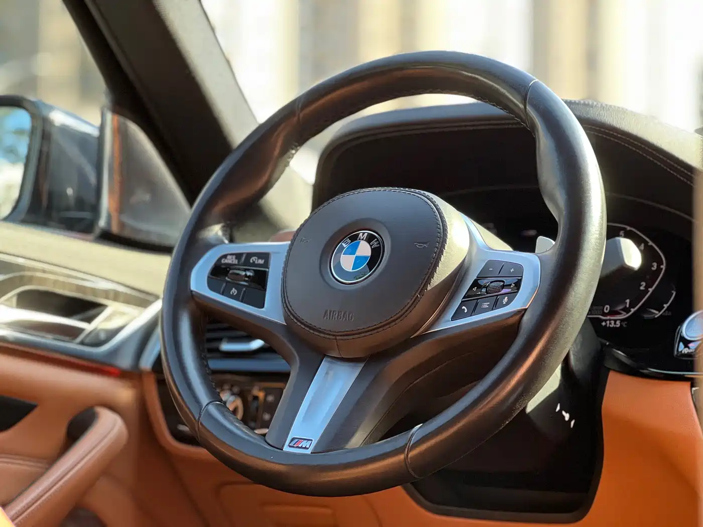 BMW 5 Series 2020 530Li Leading M Sport Package фото 18