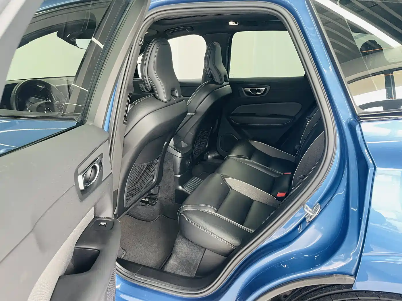 VOLVO XC60 PLUG IN HYBRID