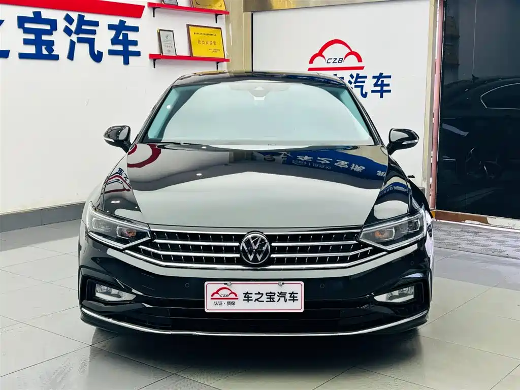 Volkswagen Magotan 2023 Model 2 Million Commemorative Edition 330TSI DSG Luxury фото 2