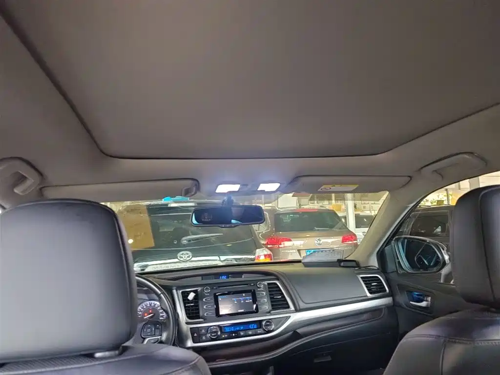 Toyota Highlander 2017 2.0T 4WD Premium 7-Seater фото 18