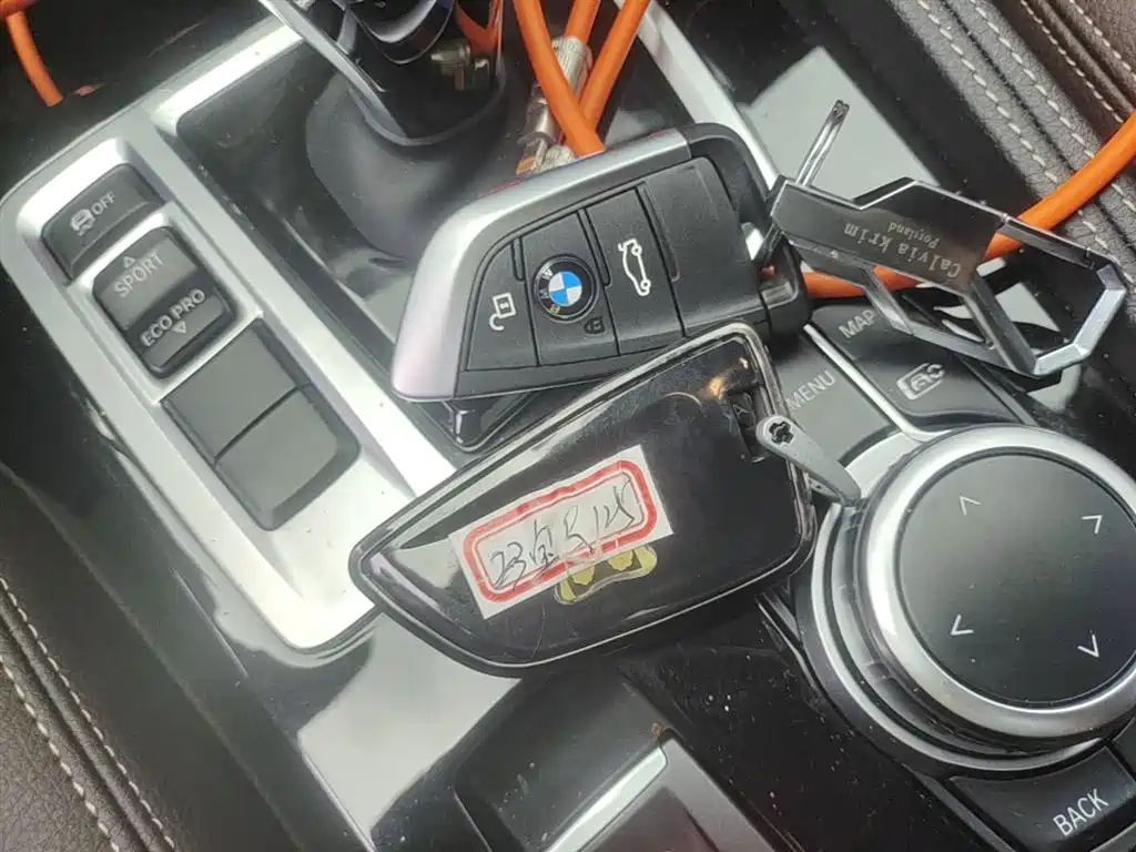 BMW 1 Series 2022 125i M Sport Shadow Edition фото 9