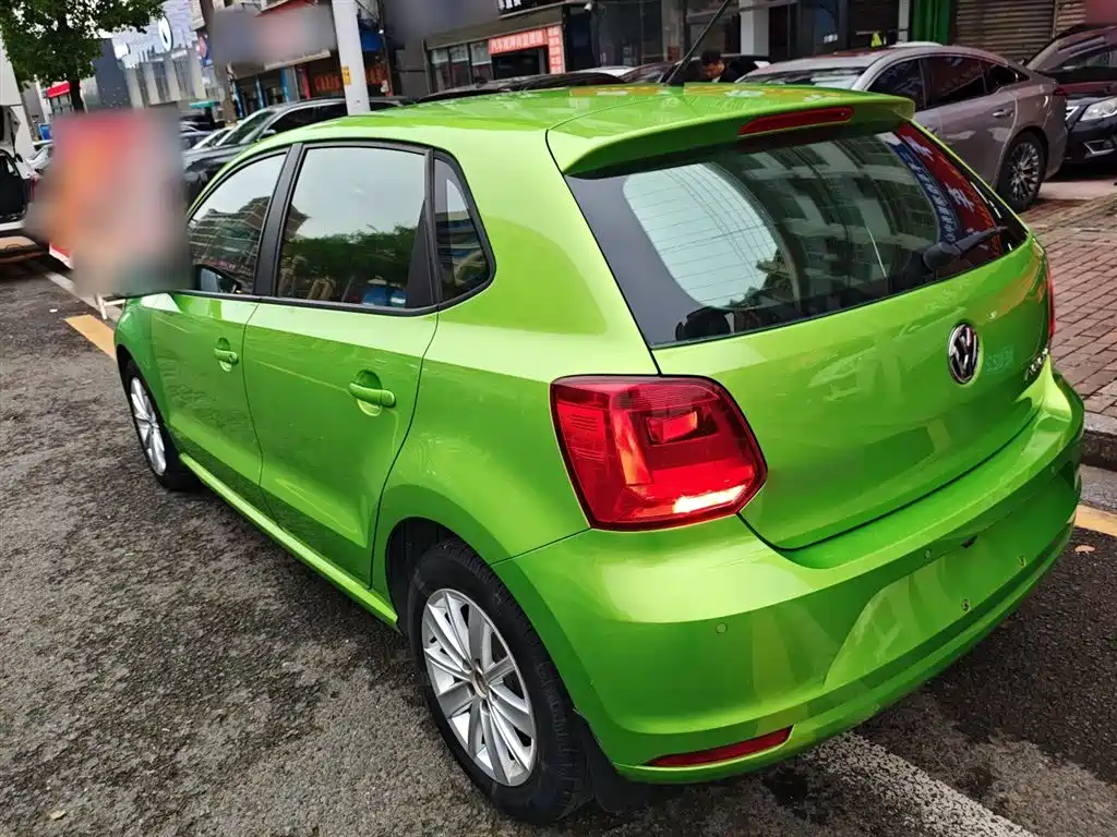 Volkswagen Polo 2014 1.6L Automatic Comfort Edition фото 5