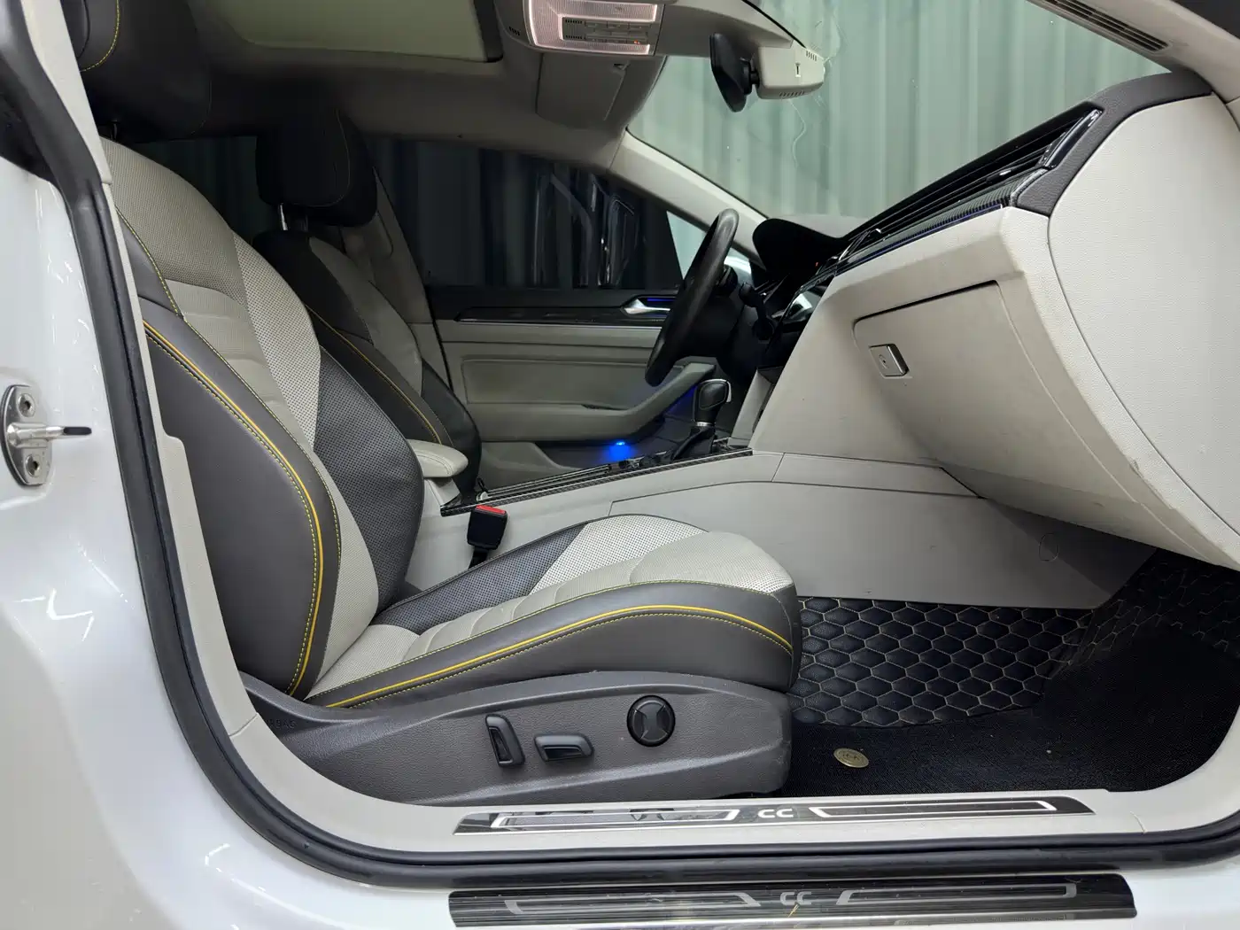 Volkswagen FAW-Volkswagen CC 2019 380TSI Glamour Edition China V фото 13